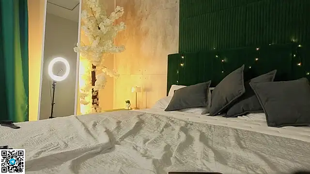 Chat +18 de Mavis_Willis ao vivo