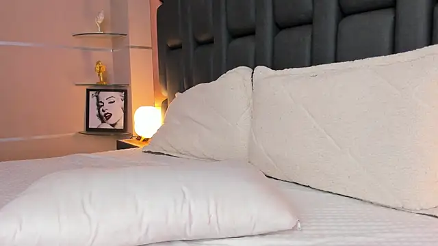 LisaMendez's Webcam Show