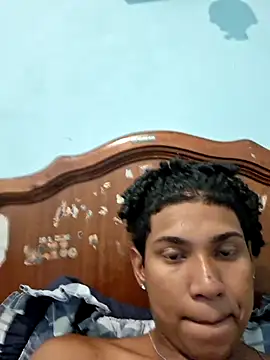 Show de nvh18Aklzim na webcam