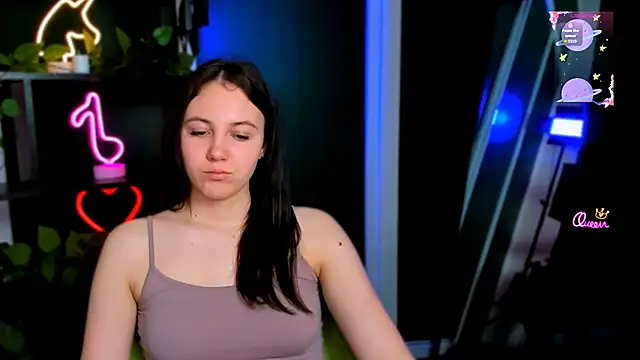 mira_vibe's Live XXX Chat