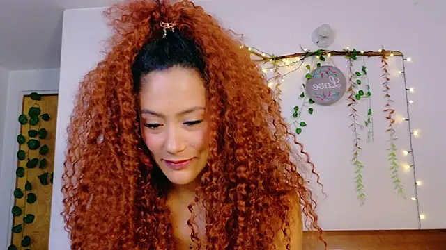 Ajua__Uva's Live XXX Chat