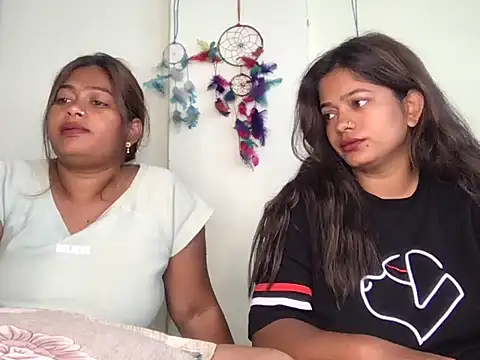 MootedSyndic Adlı Modelin Web Kamerası Şovu