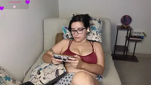 blue__moon_'s Live XXX Chat