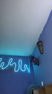 Pokazy przed kamerką – naho_love