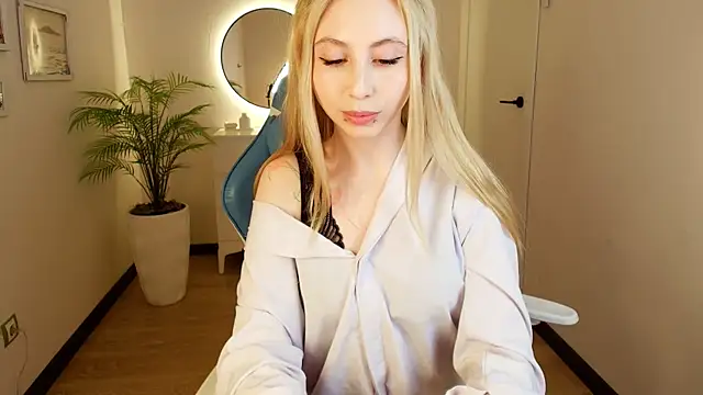 SugarLeash's Live XXX Chat