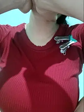 Shine_Mai Chat XXX in diretta