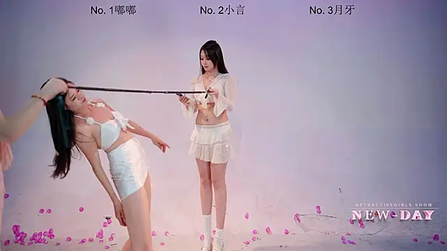 NEW-DAY – Live XXX-chat