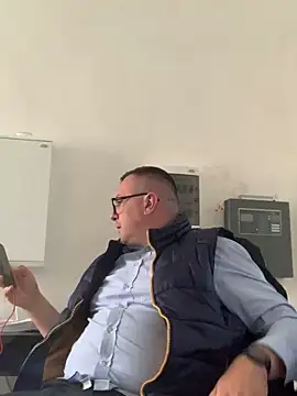 Mike8523 라이브 XXX 채팅