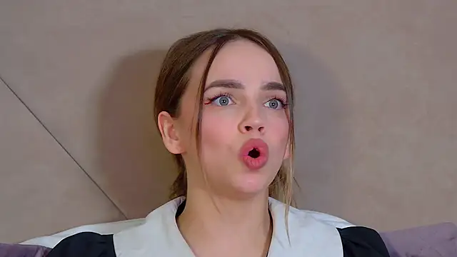 AnitaVenture's Live XXX Chat