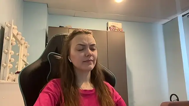 Chatroom XXX en direct de AndreeMerryman