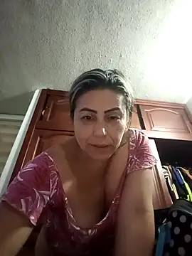 maynor_1998's Live XXX Chat