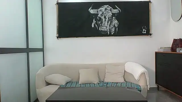 Онлайн чат XXX miss-cathy