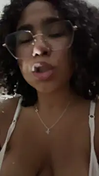 anto_rochiz 现场XXX聊天