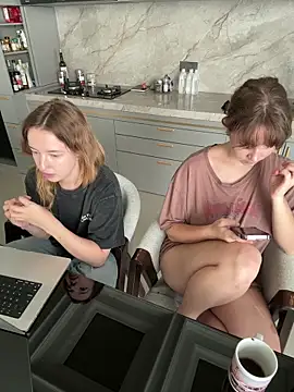 عرض كام Nura_n_Sarah