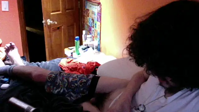 Teddy4420 Pertunjukan Webcam