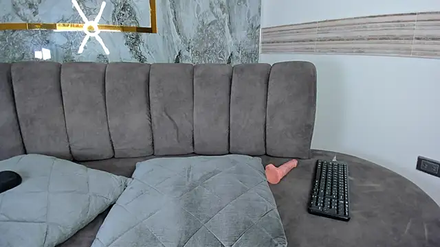 Sophi_Johnson's Webcam Show