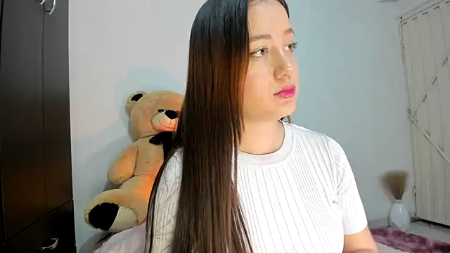 caro_gemm's Live XXX Chat