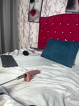 Larissa_Antonella's Webcam Show