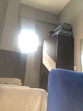 Curveysinaa Chat XXX in diretta