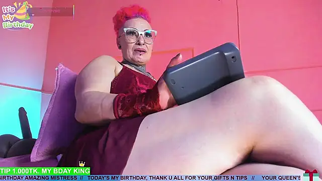 MATURE_HARDCORE live XXX chat