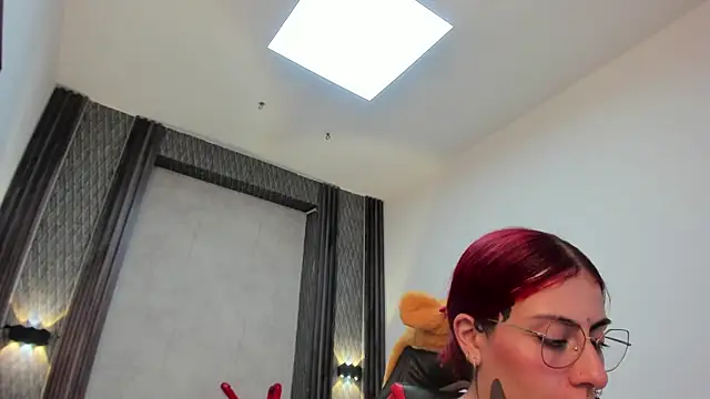 selene_red_ Live XXX Chat