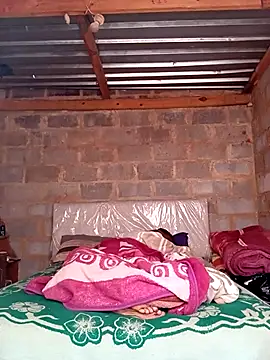 thickmeat47 Adlı Modelin Canlı XXX Sohbeti