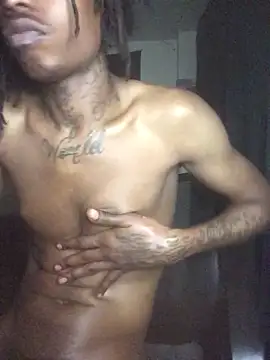 slimgod13: διαδικτυακό σόου στην κάμερα