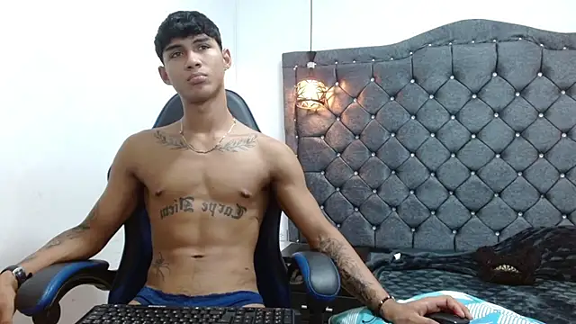 Онлайн чат XXX luka_big18