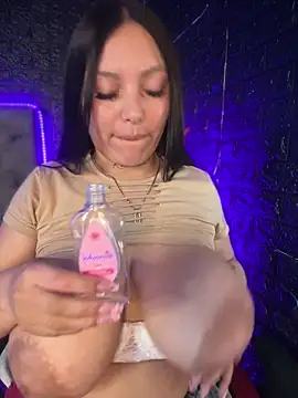 Chat XXX en directo de Miia__Taylor