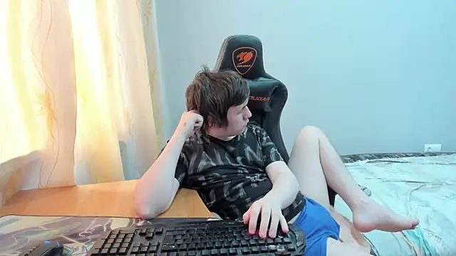 iliaskrislove live XXX chat