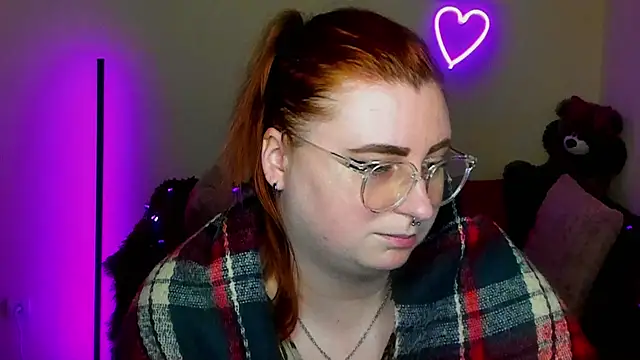 Alicia_love00 élő XXX-chatje