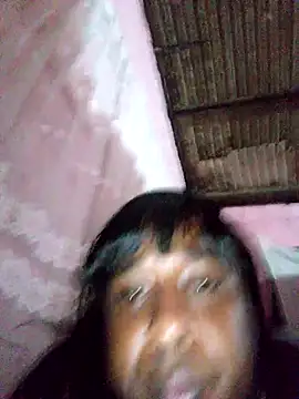 Hellentrans24: διαδικτυακό σόου στην κάμερα