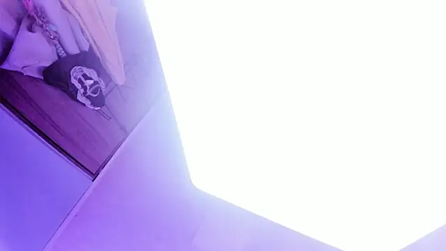 ninna_curly Adlı Modelin Canlı XXX Sohbeti