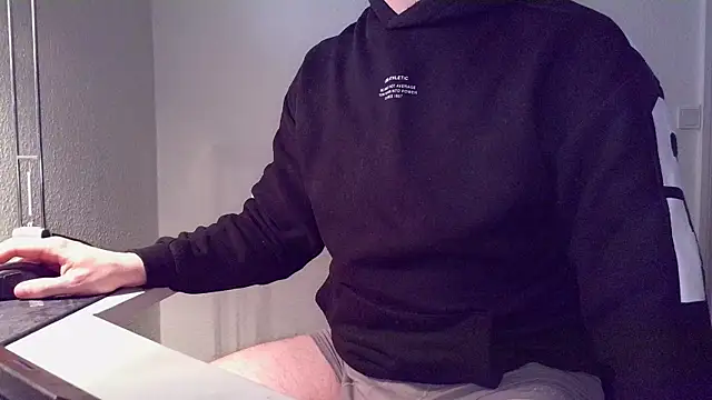 Clamshive777 Webcam Show