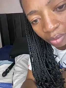 Candice950 Adlı Modelin Canlı XXX Sohbeti