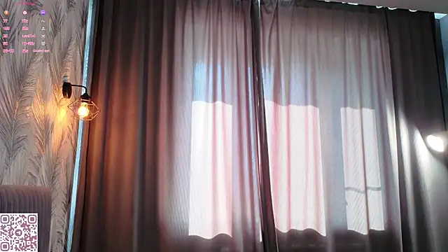 Chat XXX en directo de ElvinaRose