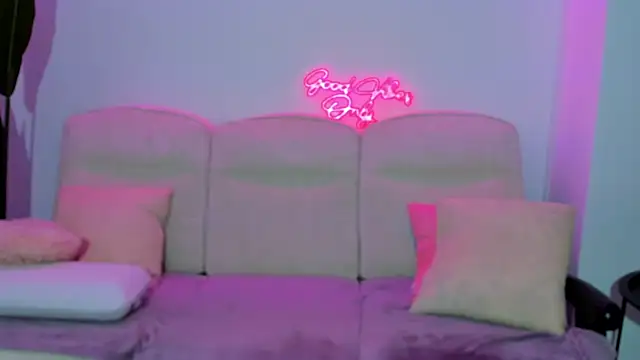 Cassy-Foxy Live XXX-chat