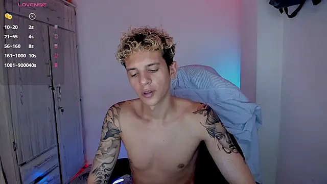 Онлайн чат XXX tylernova