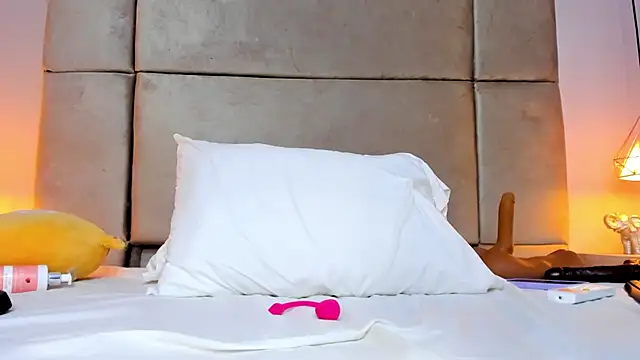 isabel_sofiaaのライブXXXチャット