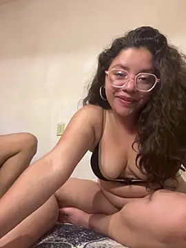 Vivi_Kvsh's Live XXX Chat