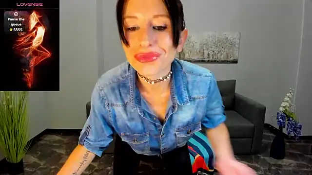 Chatroom XXX en direct de Betty_Jone