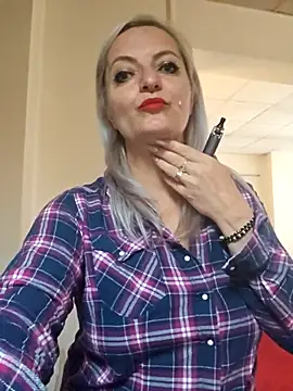 LadyTouch – Naživo XXX chat