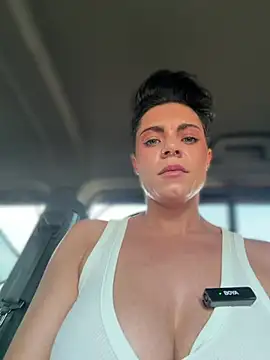 Chatroom XXX en direct de LukeLouHarvey