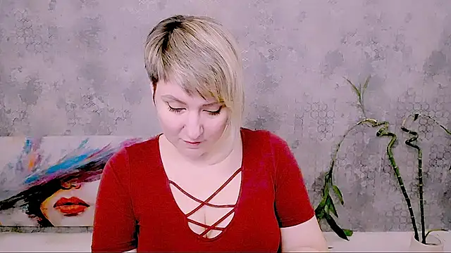 Djullia's Live XXX Chat