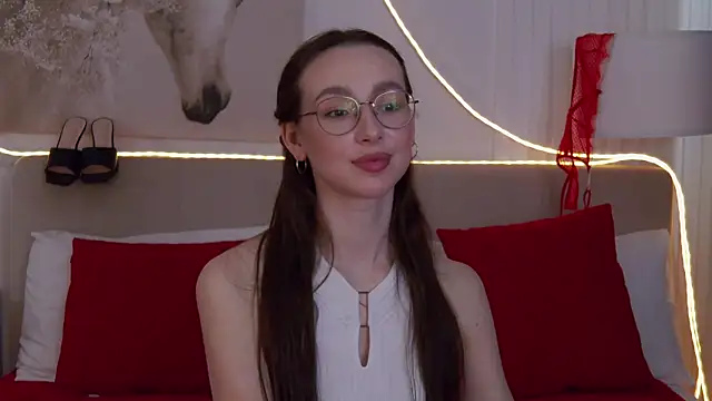 Emily_Simon live XXX chat