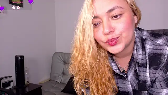 Chatroom XXX en direct de candy_sex_hot_