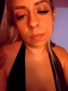 Yiyi_666のウェブカメラショー