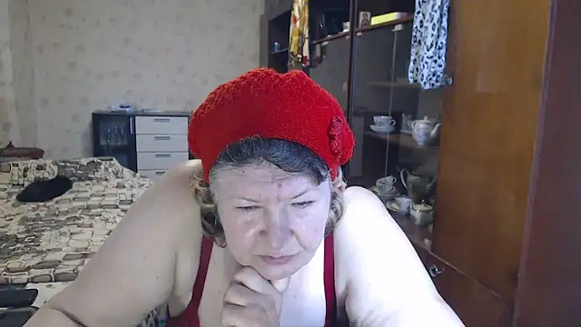 HotLusi Adlı Modelin Canlı XXX Sohbeti