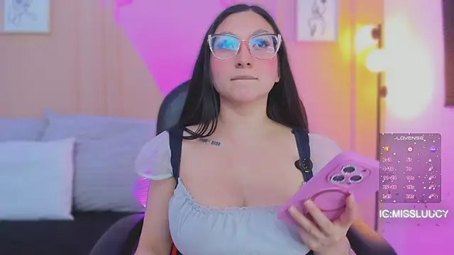 lucy_neil Live XXX-Chat