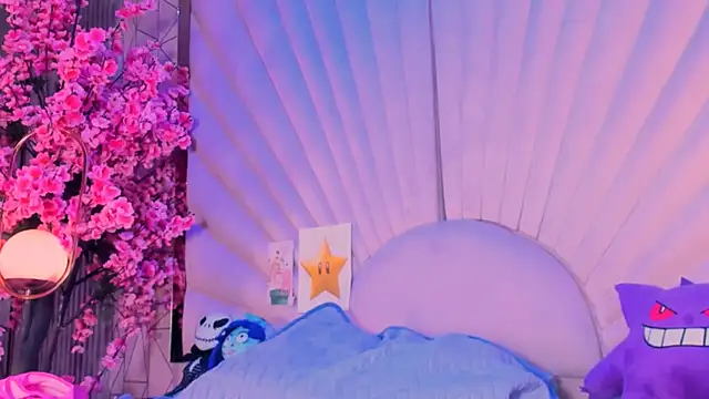 Chatroom XXX en direct de VesperVelvet